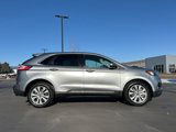 Used 2022 Ford Edge Titanium image 2