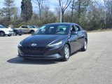 Certified 2022 Hyundai Elantra SE image 2