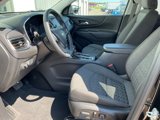 Used 2023 Chevrolet Equinox LT w/ Driver Convenience Package image 2