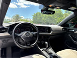 Used 2019 Volkswagen Jetta R-Line image 4