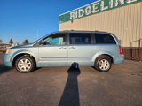 Used 2010 Chrysler Town & Country Touring image 2
