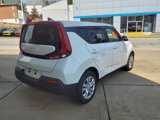 Used 2022 Kia Soul LX image 6