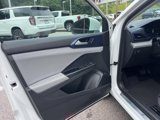 Used 2022 Volkswagen Taos SE w/ Driver Assistance Package image 5