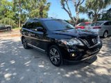 Used 2017 Nissan Pathfinder Platinum image 3