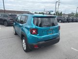 Used 2022 Jeep Renegade Latitude w/ Convenience Group image 5