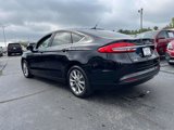 Used 2017 Ford Fusion SE image 3