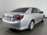 Used 2014 Toyota Camry L image 4