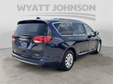 Used 2018 Chrysler Pacifica Touring-L Plus image 5