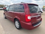 Used 2015 Chrysler Town & Country Touring w/ Driver Convenience Group image 5