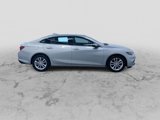 Used 2017 Chevrolet Malibu LT image 2