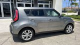 Used 2015 Kia Soul + image 5