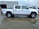 Used 2015 Toyota Tacoma 4x4 Double Cab w/ TRD Off-Road Package image 2