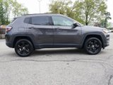 Used 2018 Jeep Compass Latitude w/ Cold Weather Group image 3