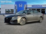 Used 2023 Nissan Altima 2.5 SV image 2
