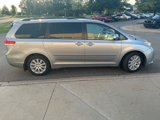 Used 2013 Toyota Sienna AWD image 2