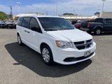 Used 2019 Dodge Grand Caravan SE w/ UConnect Hands-Free Group image 2