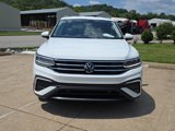 Used 2022 Volkswagen Tiguan SE image 3