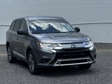Used 2020 Mitsubishi Outlander ES image 2