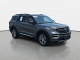Used 2022 Ford Explorer XLT w/ Equipment Group 202A image 3