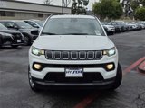 Used 2022 Jeep Compass Latitude image 2