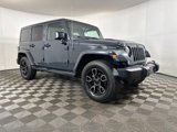 Used 2018 Jeep Wrangler Unlimited Sahara image 2