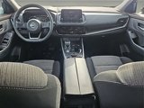 Used 2021 Nissan Rogue SV image 2