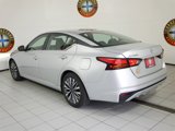 Used 2024 Nissan Altima 2.5 SV image 2