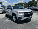 Used 2020 Chevrolet Traverse LS image 2