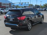 Used 2020 Nissan Pathfinder SV image 3