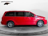 Used 2014 Dodge Grand Caravan SXT image 2
