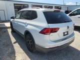 Used 2022 Volkswagen Tiguan SE w/ Panoramic Sunroof Package image 4