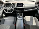 Used 2023 Nissan Rogue SV image 2