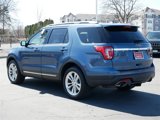Used 2019 Ford Explorer XLT image 3
