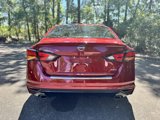 Used 2023 Nissan Altima 2.5 SR w/ SR Premium Package image 5