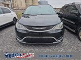 Used 2017 Chrysler Pacifica Touring-L image 2