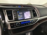 Used 2015 Toyota Highlander XLE image 2