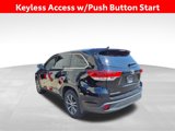 Used 2017 Toyota Highlander XLE image 6