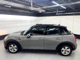 Used 2015 MINI Cooper 4-Door Hardtop image 5