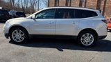 Used 2015 Chevrolet Traverse LT w/ Style and Technology Package image 2