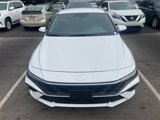 Used 2024 Hyundai Elantra SEL image 2