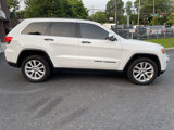Used 2017 Jeep Grand Cherokee Limited image 3