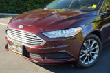 Used 2017 Ford Fusion SE w/ Fusion SE Technology Package image 3