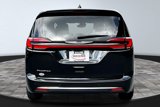 Certified 2023 Chrysler Pacifica Touring-L image 4