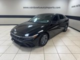 Used 2024 Hyundai Elantra SEL image 3