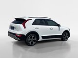Used 2023 Kia Niro EX Touring image 5