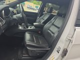 Used 2021 Jeep Grand Cherokee Limited w/ Luxury Group II image 2