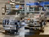 Used 2017 Jeep Cherokee Limited image 3