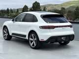 Certified 2025 Porsche Macan image 3