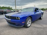 Used 2019 Dodge Challenger SXT image 4