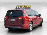 Used 2020 Chrysler Pacifica Limited image 4